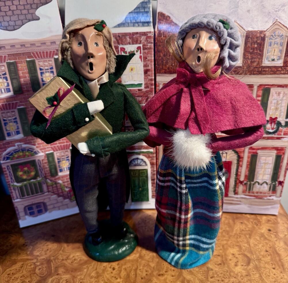 Vintage Byers Choice 1987 Carolers Pair Signed Numbered Limited Edition P16